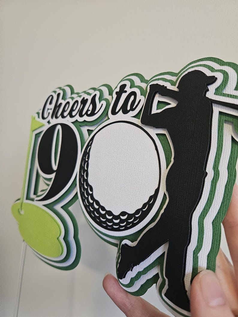 Golfnummer taarttopper | Gepersonaliseerde golf verjaardagstaarttopper | Hole-in-one feestdecoratie | Taarttopper met leeftijd op maat | Golfthemafeest afbeelding 3