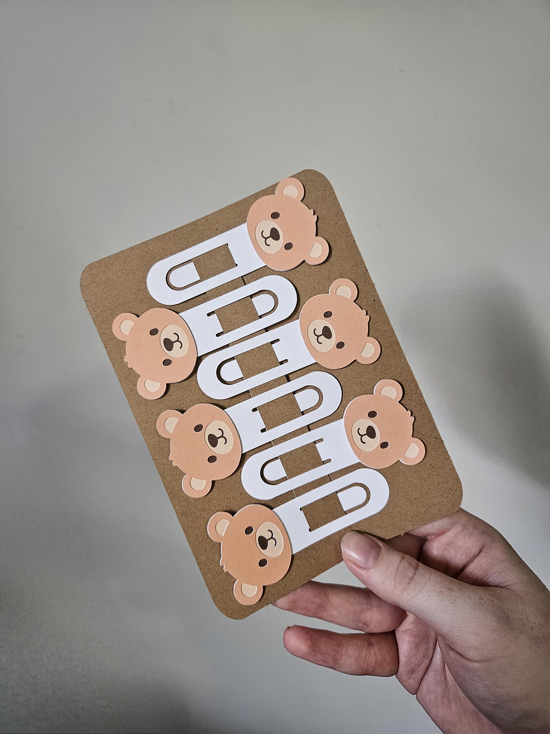 Adorable Bear Bookmarks for Kids' Parties and Reading Delights! Handmade Cardstock Crafts, Birthday Party Favors, Kids Accessories - Thumbnail 2