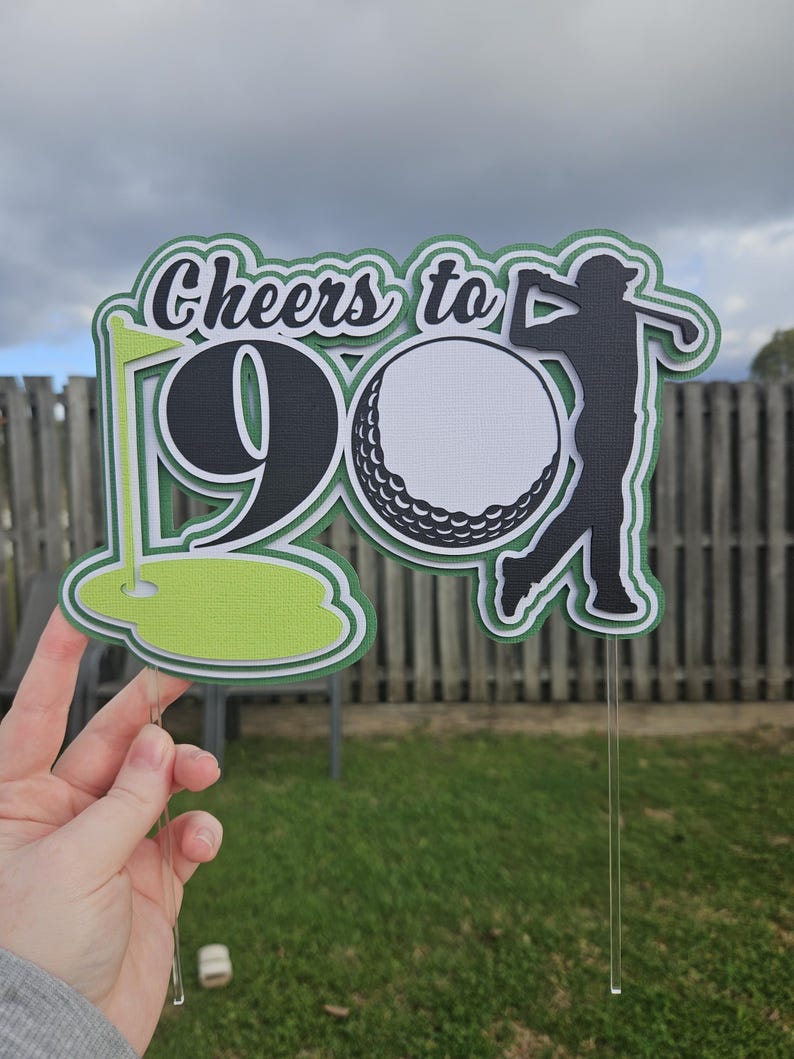 Golfnummer taarttopper | Gepersonaliseerde golf verjaardagstaarttopper | Hole-in-one feestdecoratie | Taarttopper met leeftijd op maat | Golfthemafeest afbeelding 6