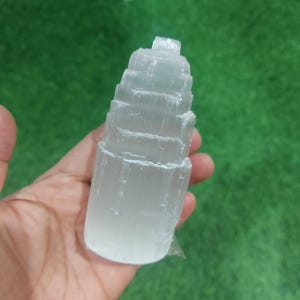 Natural Selenite Tower - Energy Cleansing Crystal (6cm/18cm) - Chakra Charging Stick, Healing Wand, Spiritual Decor