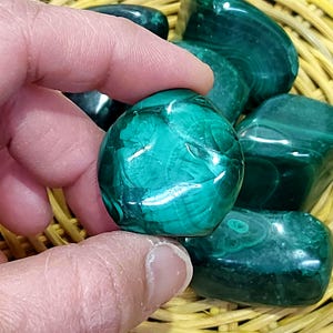 Natural Malachite Tumbled Stones | Healing Crystals (3-4cm)