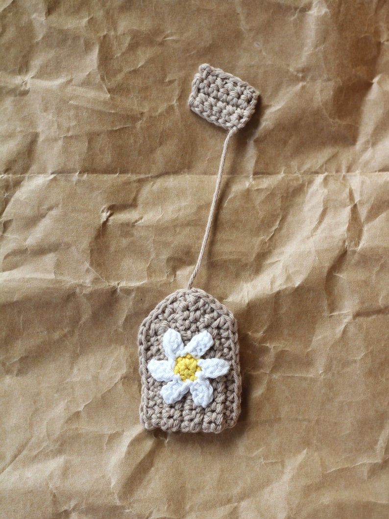 Crochet tea bags for Child's kitchen or markt. Handmade toys for a Tea-party. Eco toys, cotton toys camomile