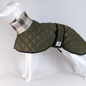Abrigo de invierno acolchado y forrado de felpa escocesa para galgos, whippets y lebreles, en color verde caqui, tallas 24-31", resistente al agua.