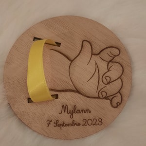 Souvenir de naissance,  support de bracelet de la maternité , rond avec gravure Prénom, date, cadeau unique personnalisé
