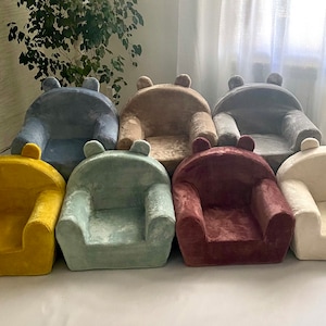 Seats for children made of foam, various colors to choose from