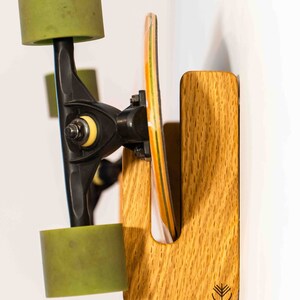 Supporto Muro Per Tavole Sportive - 4 Ganci Regolabili Per Surf, Snowboard, Sci E Skateboard - Foto 10