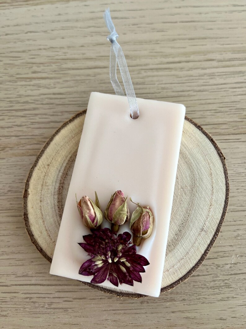 Scentedl soy wax freshener