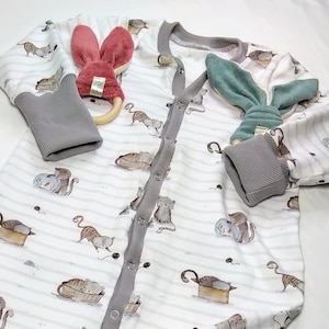 Schlafanzug Katze & Maus / verschiedene Größen / Einteiler / Schlafoverall / Schlafi /Stampler Jersey / Baby Kind Bild 1