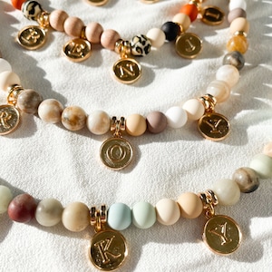 Collier chien personnalisé / collier de perles / collier prénom / pierres naturelles / cadeau / perles en bois image 6