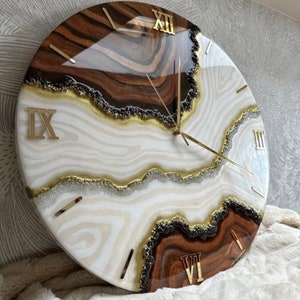 BrownAbstractEpoxyResinWallClockForHomeDecor