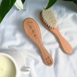 Holzkamm/Bürste mit weichen Borsten für Babys,personalisiert mit Namen–Geburtsgeschenk–Taufgeschenk–Geschenk zur Babyparty/Geschenk für Baby