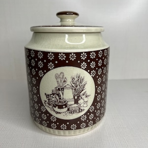 Vintage Country Kitchen Jar with Lid by Enesco
