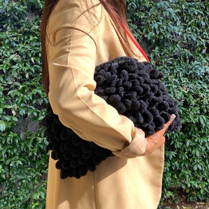 Black Puffy Clutch Handbag for Women, Pouch Clutch Purse With Hidden Metal Locked, Teddy Wool Bag