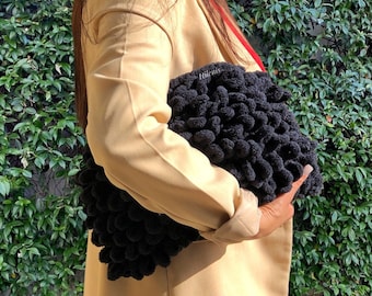 Black Puffy Clutch Handbag for Women, Pouch Clutch Purse With Hidden Metal Locked, Teddy Wool Bag