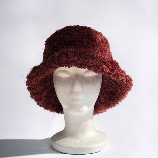 Bob en fausse fourrure marron au crochet, bonnet animal, bonnet de snowboard, bonnet d'oreille plus chaud, bonnet de ski duveteux