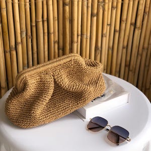 Handmade Raffia Crochet Clutch | Boho Straw Purse for Women | Natural Woven Handbag for Summer Beach Casual Outfits