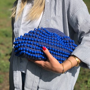 Bolso clutch de rafia con cuentas Saxe, bolso clutch de mimbre hecho a mano para mujer, bolso clutch de bola de masa tejida