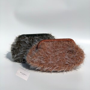 Fuffy Foldable Hand Clutch