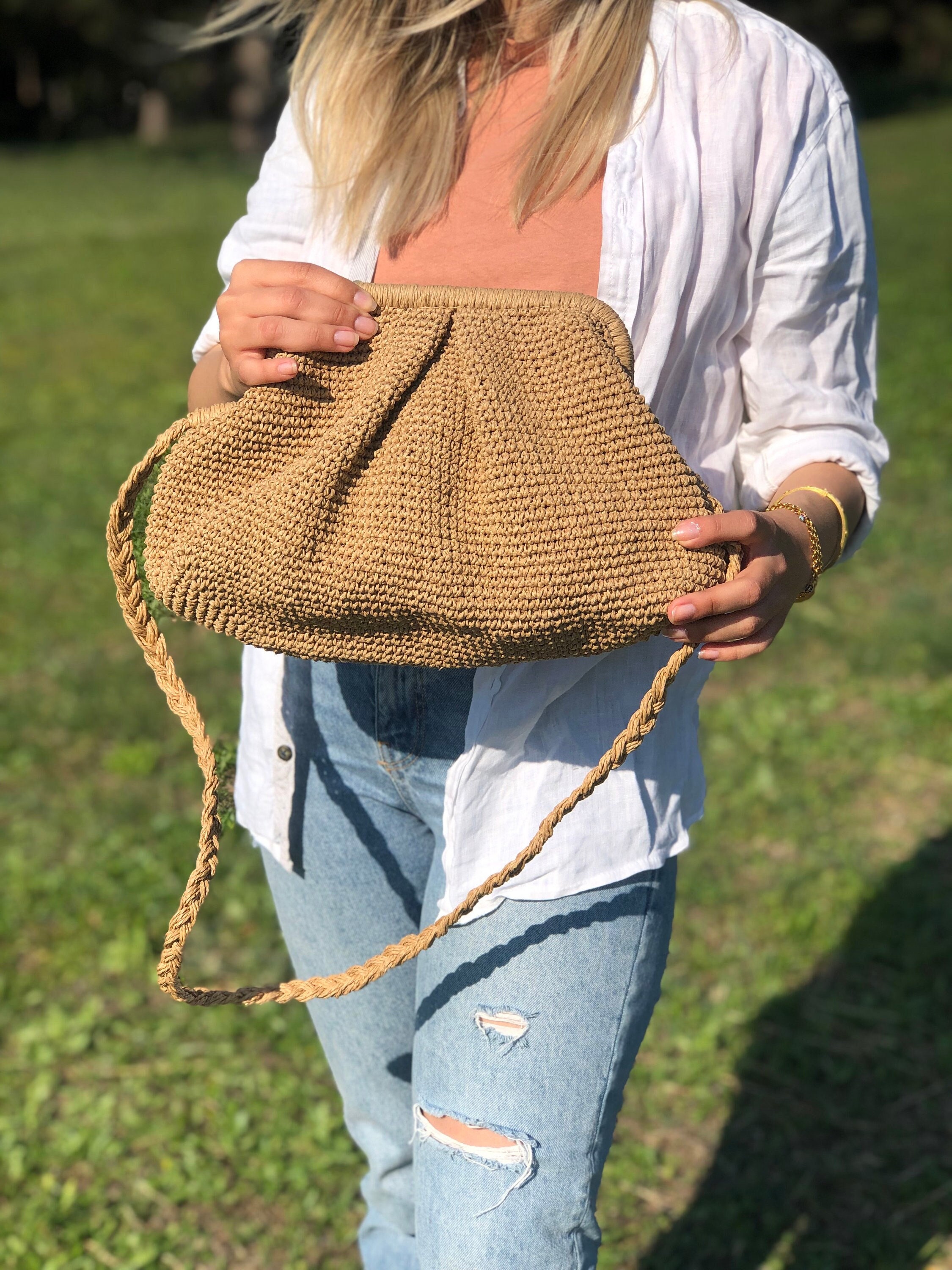 COS ラフィアクラッチバッグ　ベージュ RAFFIA CLUTCH BAG ラフィアクラッチバッグ｜COS コス 公式