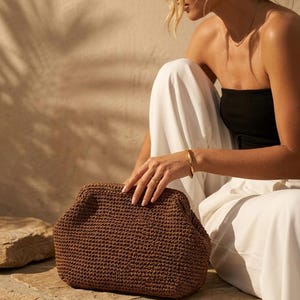 Bolso de mano de rafia de ganchillo, bolso de verano tejido natural, bolso de mano tipo cartera de rafia de paja tejida Marrón