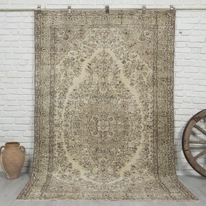 5x9 Vintage Rug, Beige Turkish Rug, Bedroom Rug, Neutral Rug, Antique Handmade Rug, Oushak Rug, Muted Rug, Wool Anatolian Rug, 5&#39;5x8&#39;7  feet