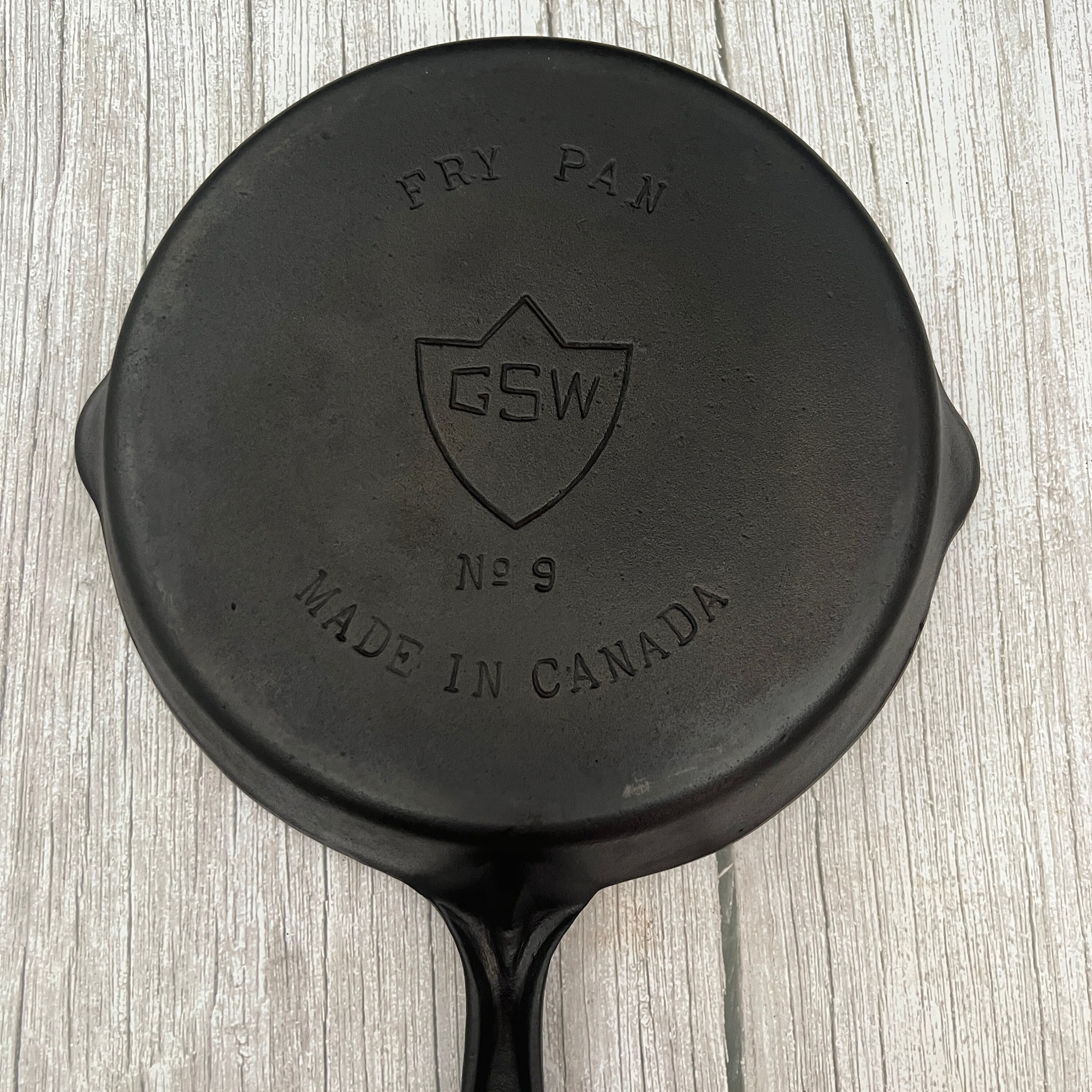 thumbnail image 2 of GSW Cast Iron Pan : R/castiron 2 of 11