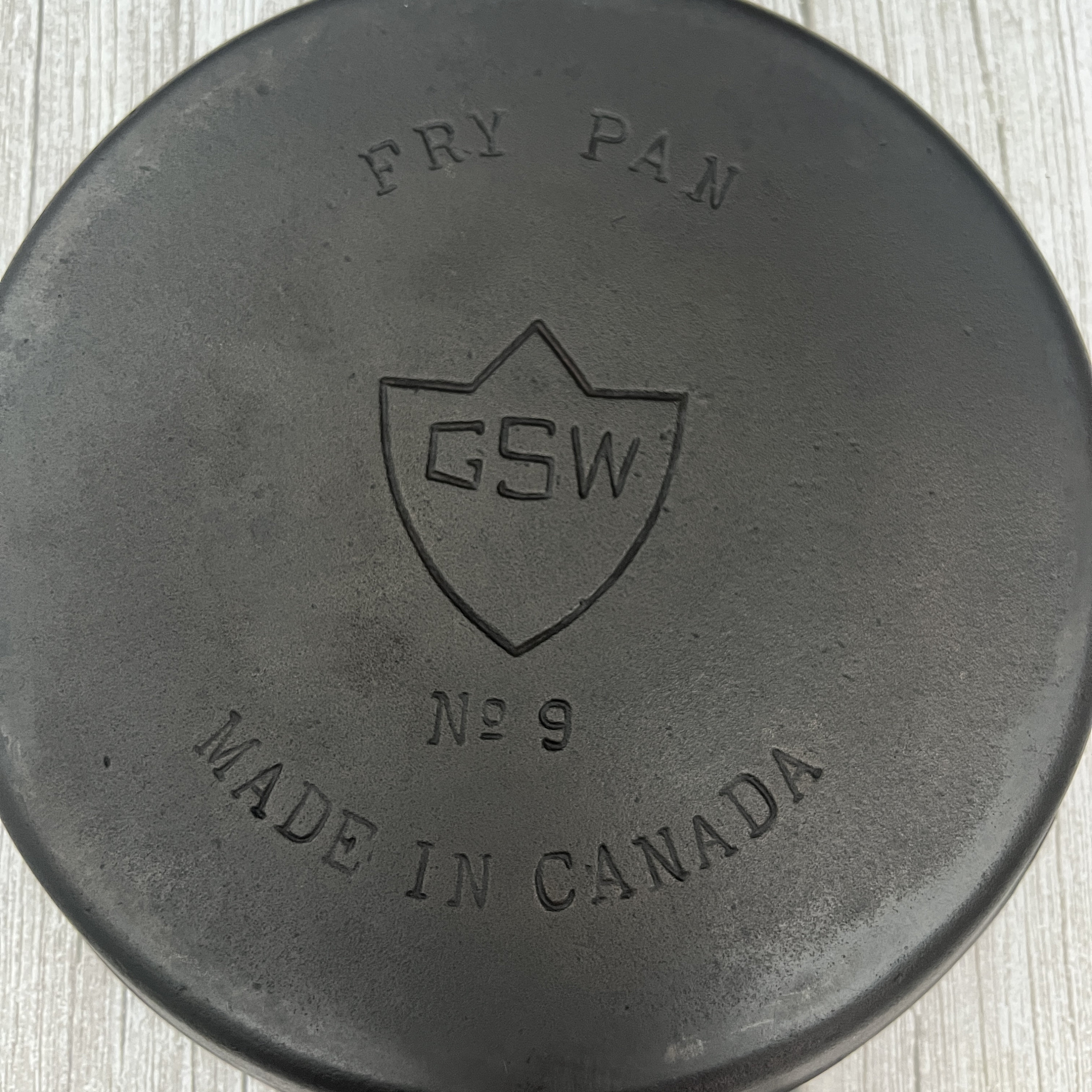 Vintage GSW Cast Iron Pan Number 9 Etsy