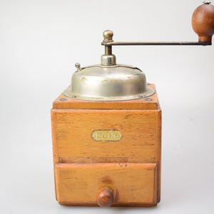 Pede coffee grinder antique wood mill