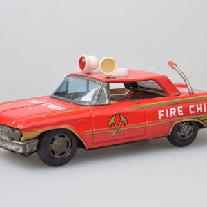 Ichiko Japan 60er Jahre Blechspielzeug Reibungsmodellauto Ford Feuerwehrchef