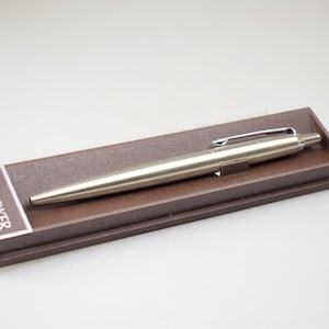 Vintage Parker stainless steel ballpoint pen