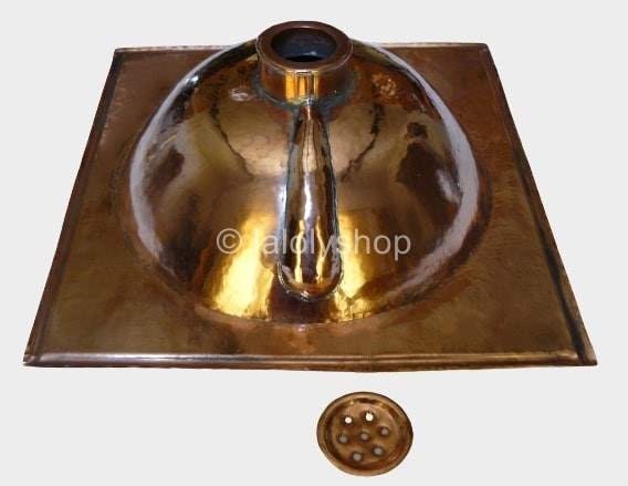 Vasque en cuivre rouge marocaine d angle 30 x 30 cm a encastrer