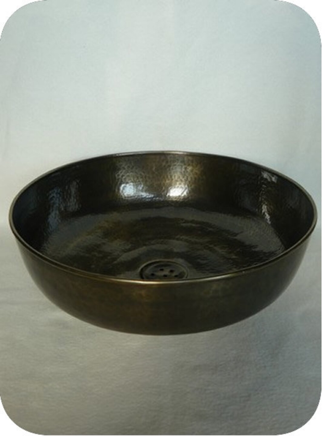Vasque en cuivre patine bronze marocaine ronde 38 cm - a encastrer