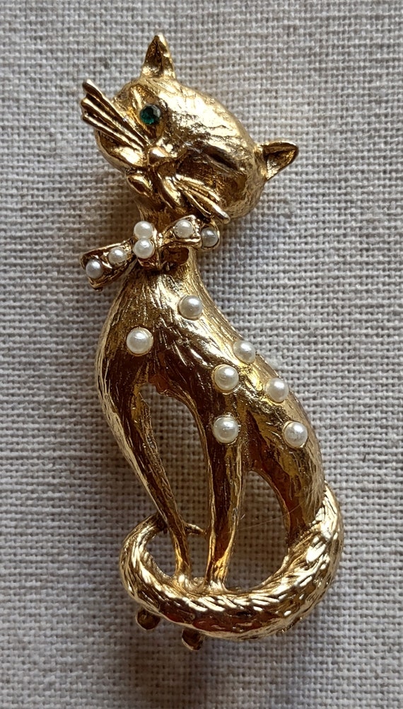 Hobe Winky Cat Pearl Brooch - Etsy
