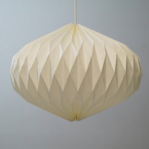 Origami lampshade Bonbori (cream color)