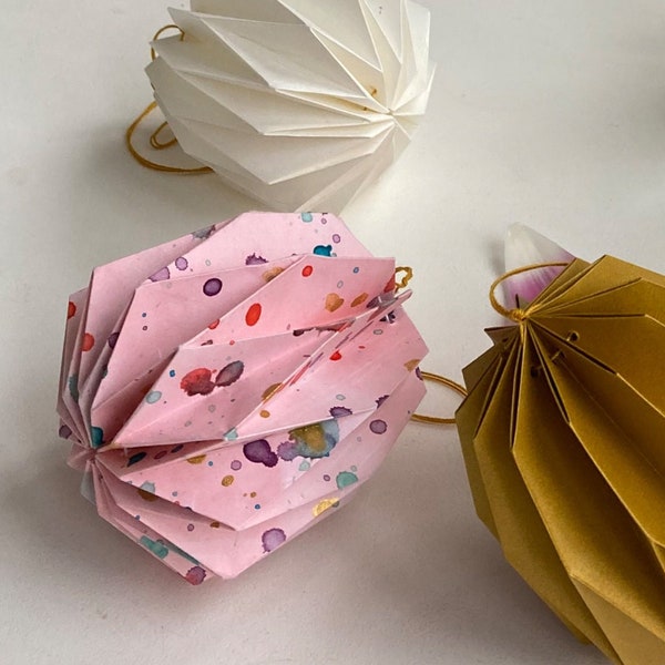 Origami eggs made of washi paper, set of 3 (pink, gold, white)/window decoration/Easter decoration/Christmas decoration/everyday decoration