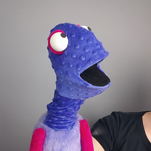 Muppet style puppet Octo - fantastic animal gift for childen and their adults - creative play therapy