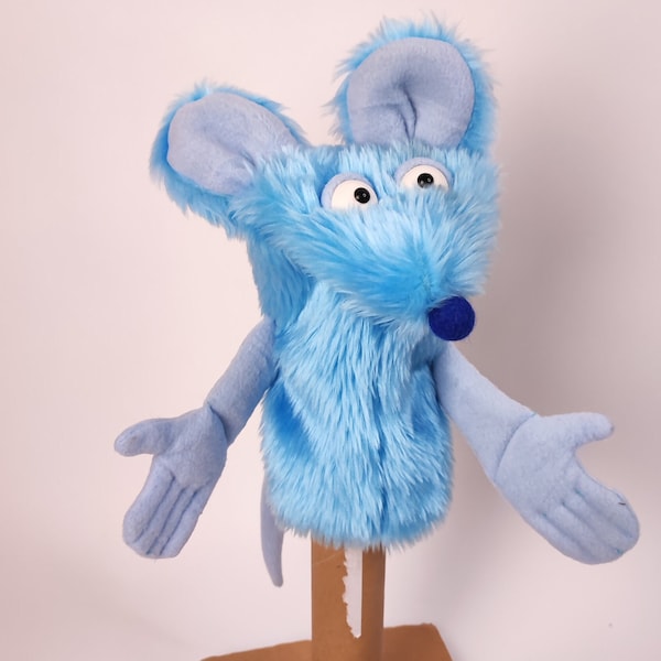Icy the Mouse - hand puppet muppet style