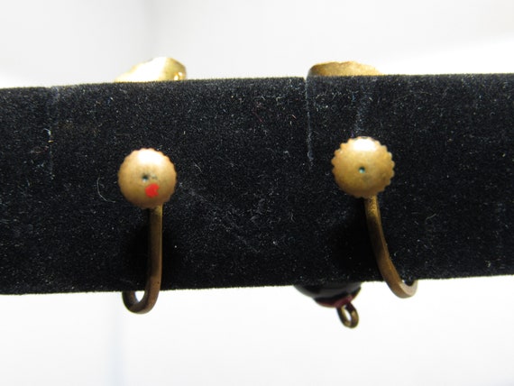 Vintage 1950s Red Enamel and Black Screw Back Ear… - image 3