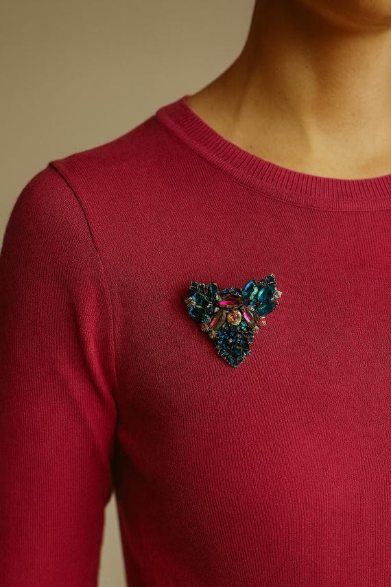 Vintage Blue Rhinestone Brooch | Mid-century Aurora Borealis  display picture 1