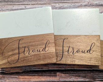Posavasos de mármol Regalo de boda personalizado / Regalo de inauguración de la casa / Juego de posavasos personalizados / Conjunto de 4 posavasos cuadrados / Regalo de compromiso / Familia