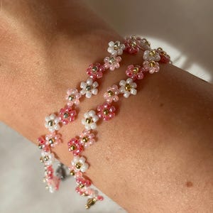 Beaded Flower Bracelet | Daisy Bracelet | Pink Floral Bracelet | Aesthetic Flower Bracelet | Birthday Gift