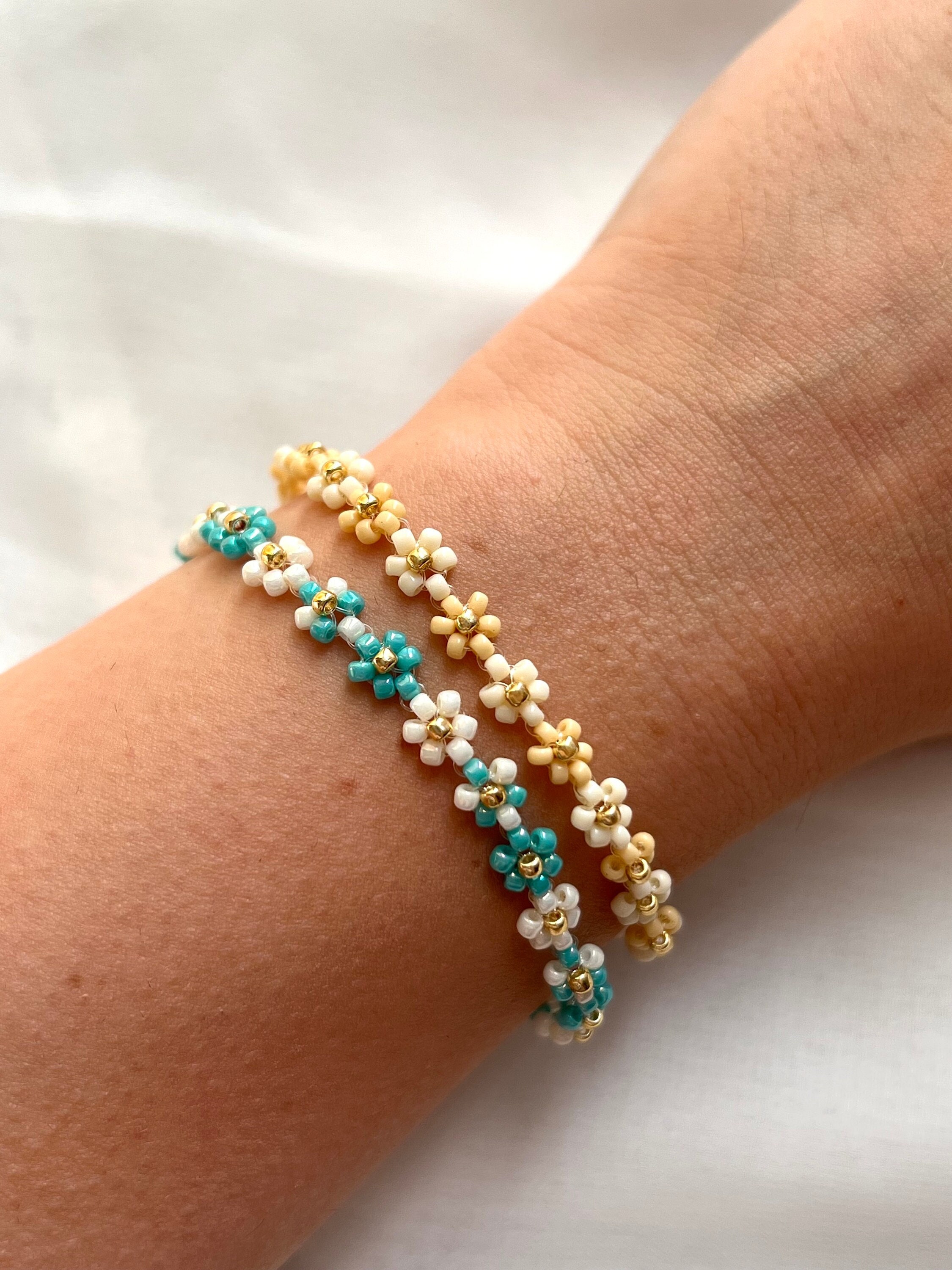 Beaded Bracelet With Pearls, Daisy Flower Bracelet for Women, Freshwater Pearl  Bracelet Gold, Blue Flower Bracelet, Mothers Day Gift 