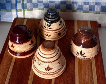 Stopperless salt shakers, salt shaker, Unique salt shaker