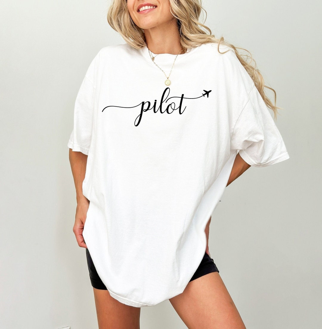 Women's Cursive Pilot Tshirt, Female Pilot Gift, Women's Pilot Shirt