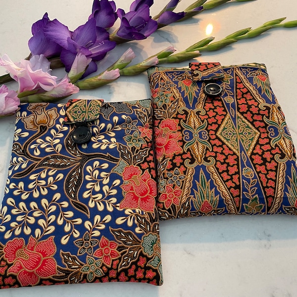 Book/ e-reader sleeve, made from beautiful vintage Malaysian print fabric. Limited edition