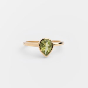 18K Gold Vermeil Peridot Ring