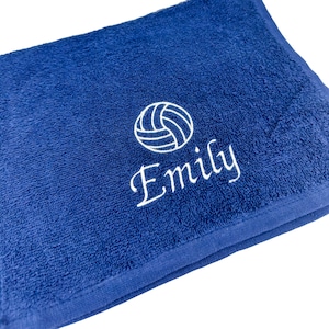 Serviette de volley-ball personnalisée avec nom ou texte brodé, serviettes brodées personnalisées, essuie-mains, serviettes de bain image 1