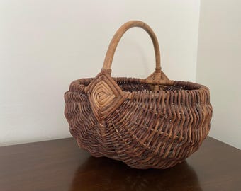 Gods Eye basket Vintage Primitive Farmhouse woven Decorative Basket