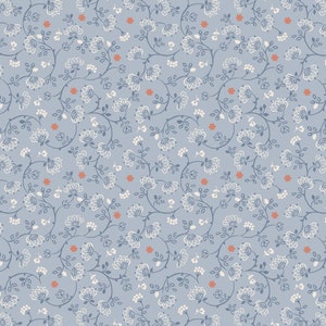 Lewis & Irene Grandma&#39;s Quilts Flower Chains on Blue  A778.1