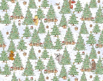 Puede incluir: Un patrón repetitivo sobre fondo blanco que presenta árboles de Navidad verdes decorados con adornos coloridos y estrellas, intercalados con ilustraciones de personajes de Winnie the Pooh, regalos envueltos y nieve cayendo.